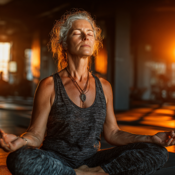 Йога для літніх людей